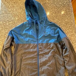 Disney Parks Disneyland Men’s jacket  size medium  Blue & gray